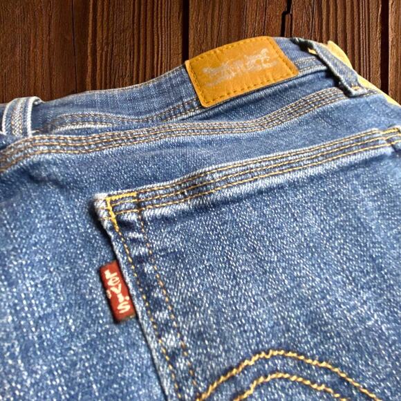 Levi's Curvy 549 Bootcut Denim Blue Jeans CW-2014 Size 12 - Picture 10 of 11